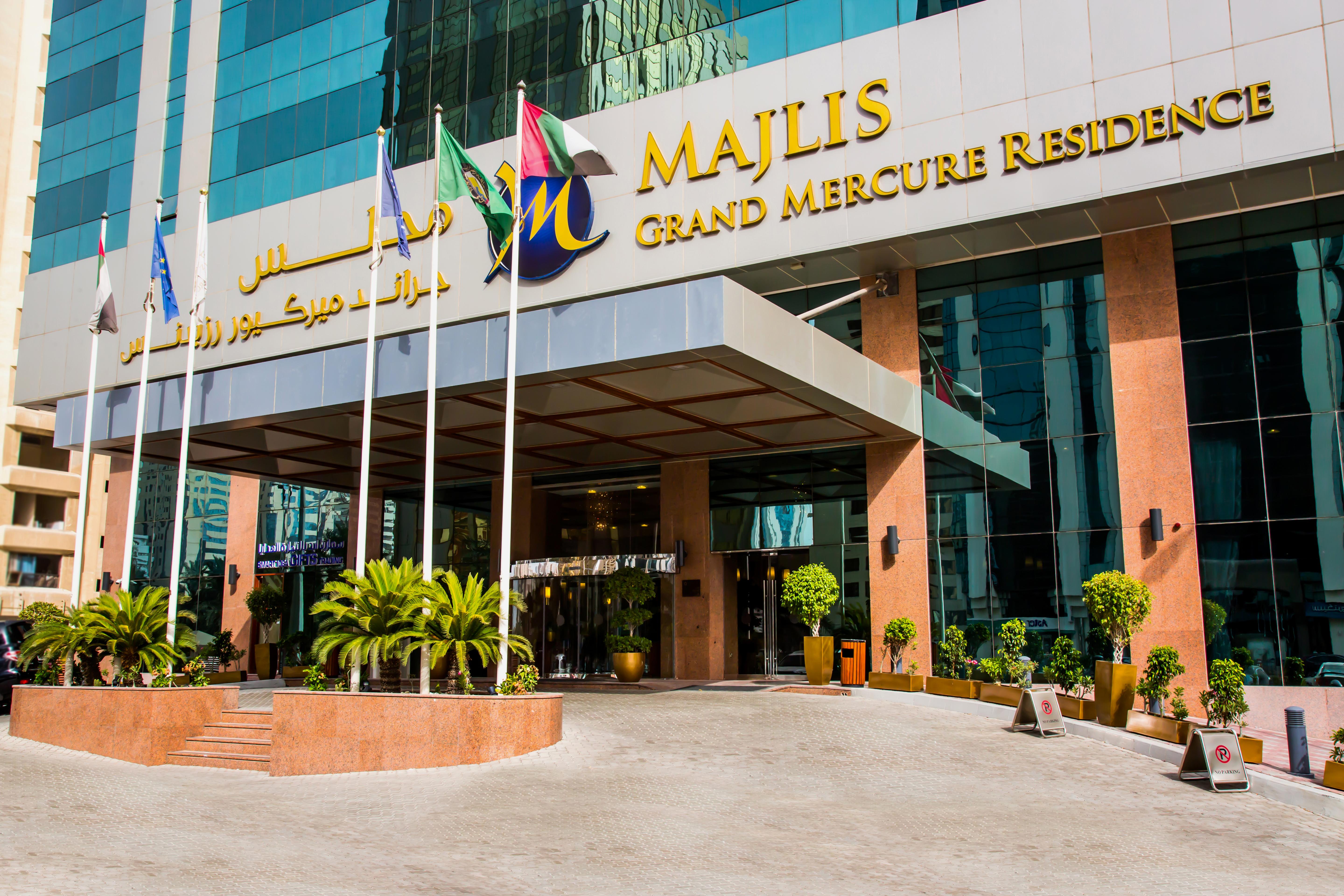 Grand Mercure Majlis Residences Abu Dhabi Luaran gambar Grand Mercure Hotel